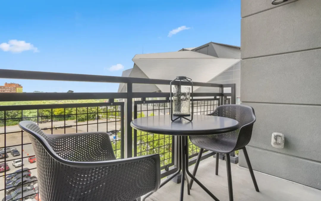 Why Apartments Near Mercedes Benz Stadium Fit Atlanta Events